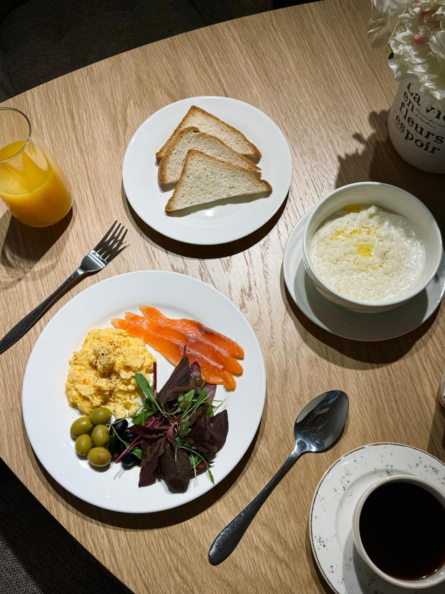 Mosh Mosh Boutique Hotel Ałma Ata Zewnętrze zdjęcie