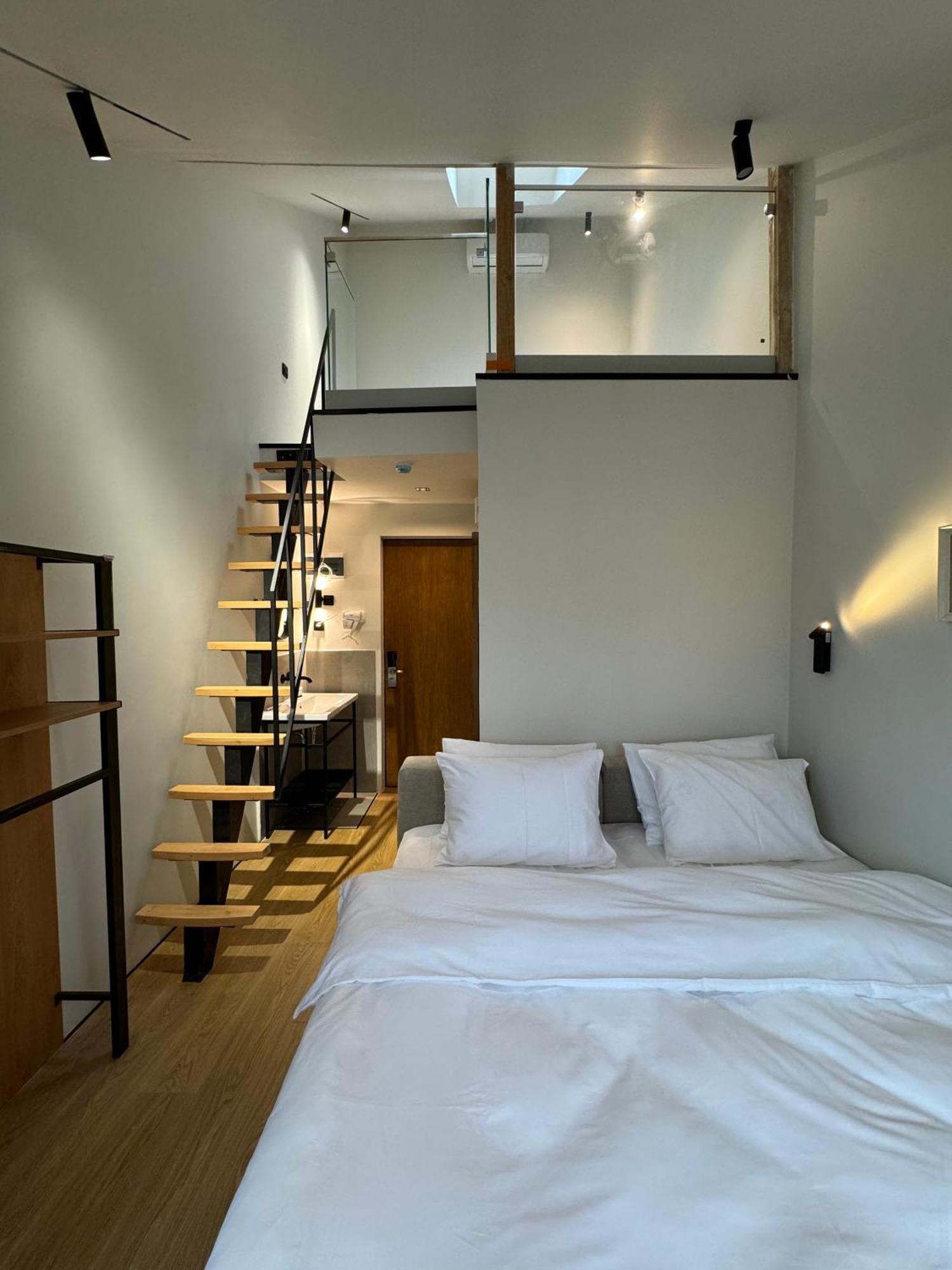 Mosh Mosh Boutique Hotel Ałma Ata Zewnętrze zdjęcie